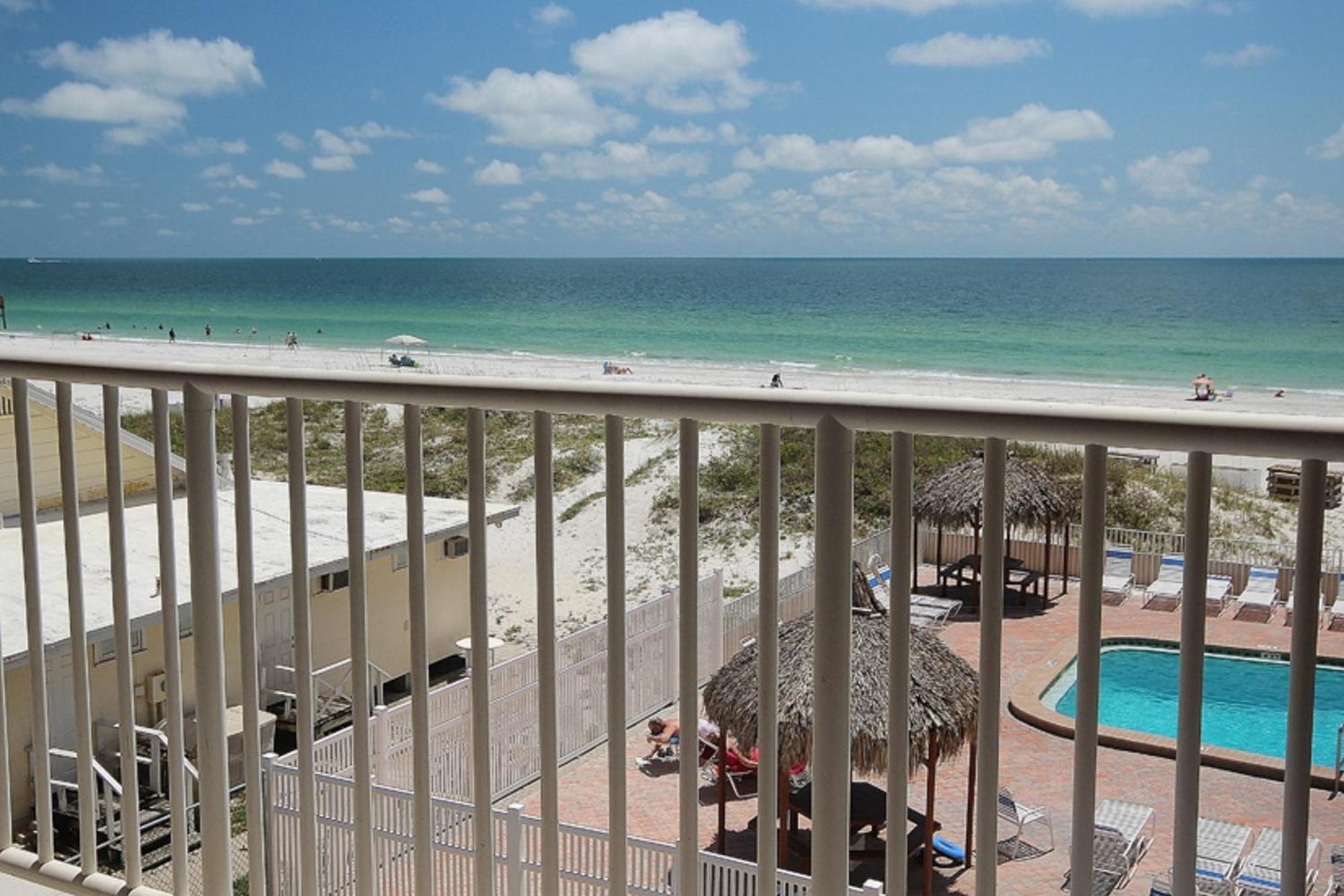 Holiday Villas III 201 Clearwater Beach Exterior photo